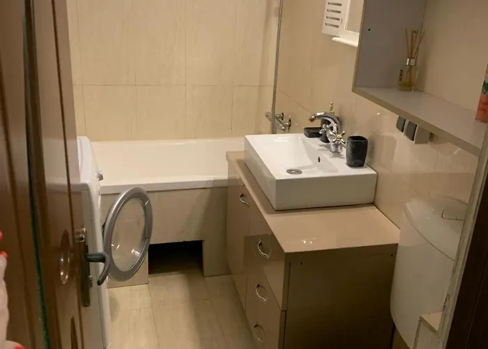 River House アパート *