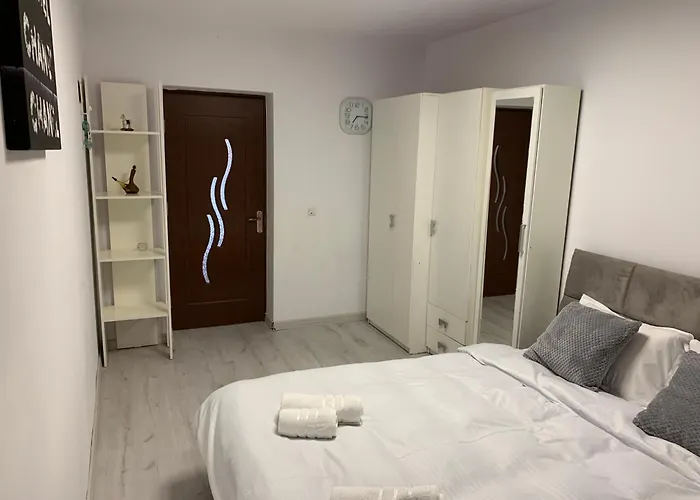 River House Apartment