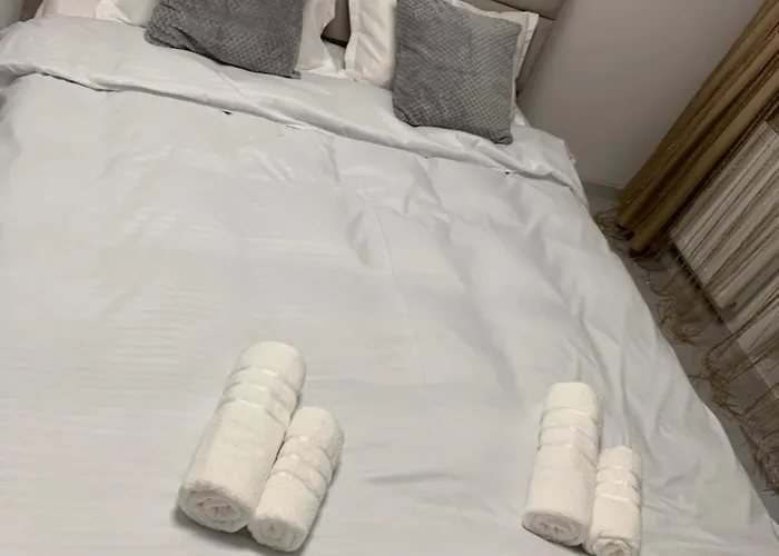 River House アパート